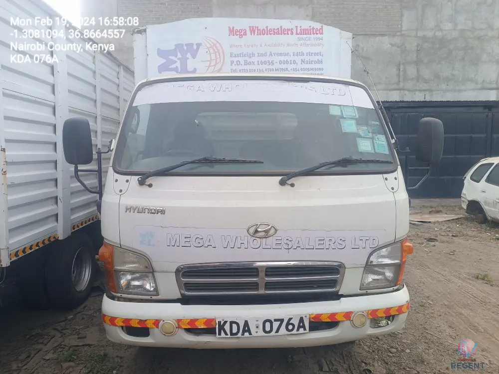 KDA 076A - HYUNDAI HD 72 TRUCK